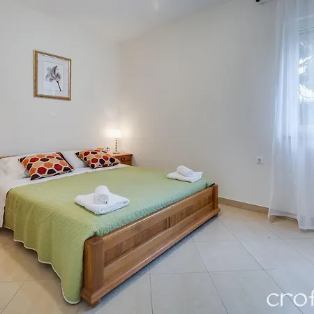 Niko Apartman Kožino