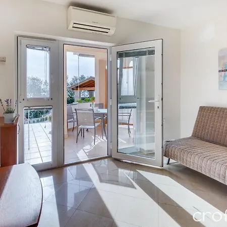 Niko Apartment *
